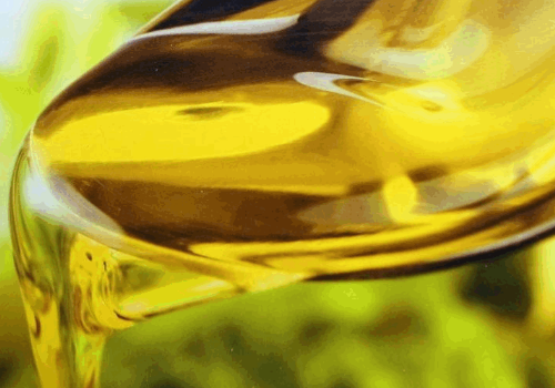 茶油对皮肤有什么功效，皮肤痒能用它止痒吗？